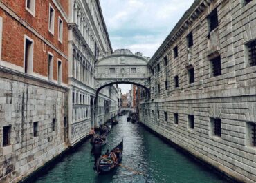 City sightseeing Tours of World